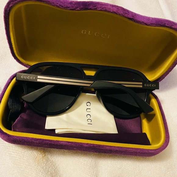 GUCCI SUNGLASSES - Picture 9 of 9